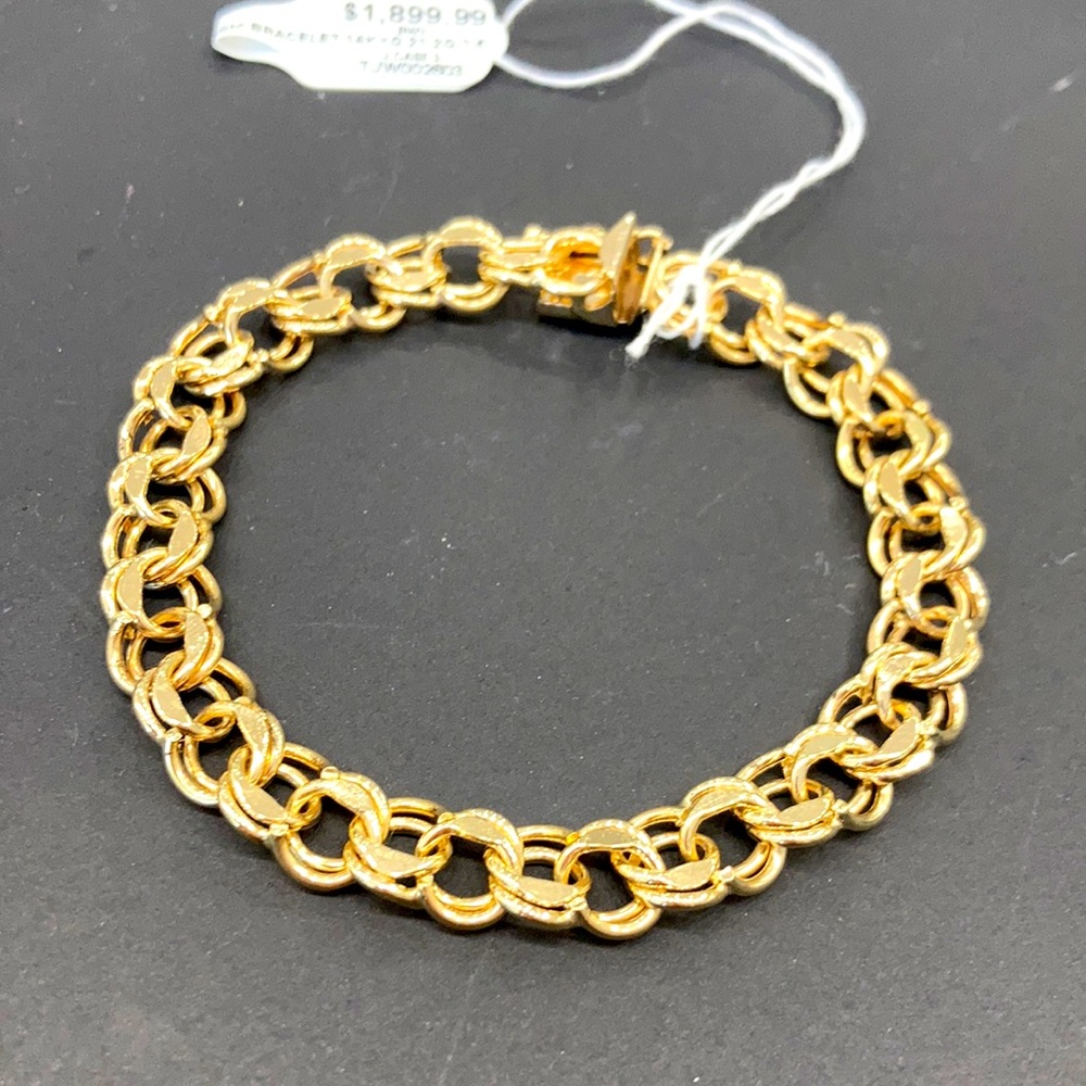 Charm Bracelet 14k     21.20 g of yellow Gold